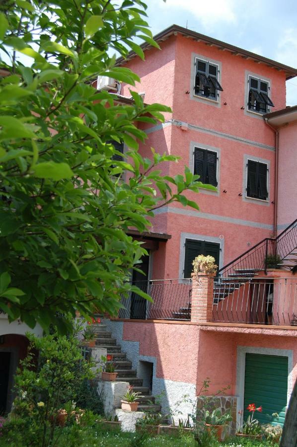 La Torretta Apartment Beverino Luaran gambar